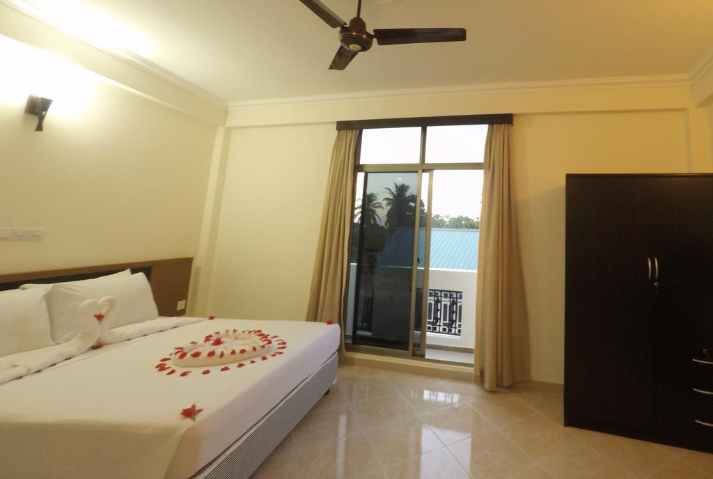 Smera Grand Maamigili Island Екстер'єр фото